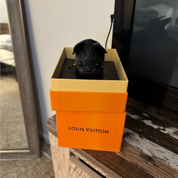 Louis Vuitton Black Dog Key Chain - Picture 2 of 5